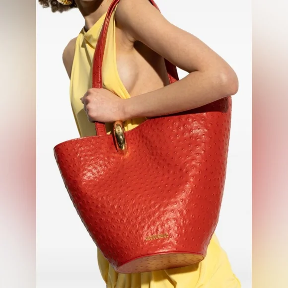 Jacquemus Medium Bucket Bag NWT - Picture 1 of 4